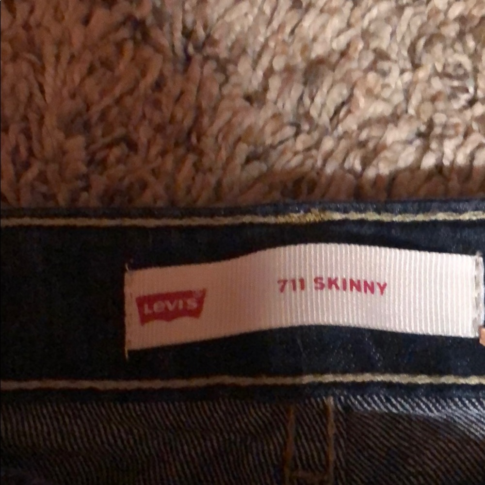 Kids Levi’s 711 Skinny Jeans - Picture 2 of 4